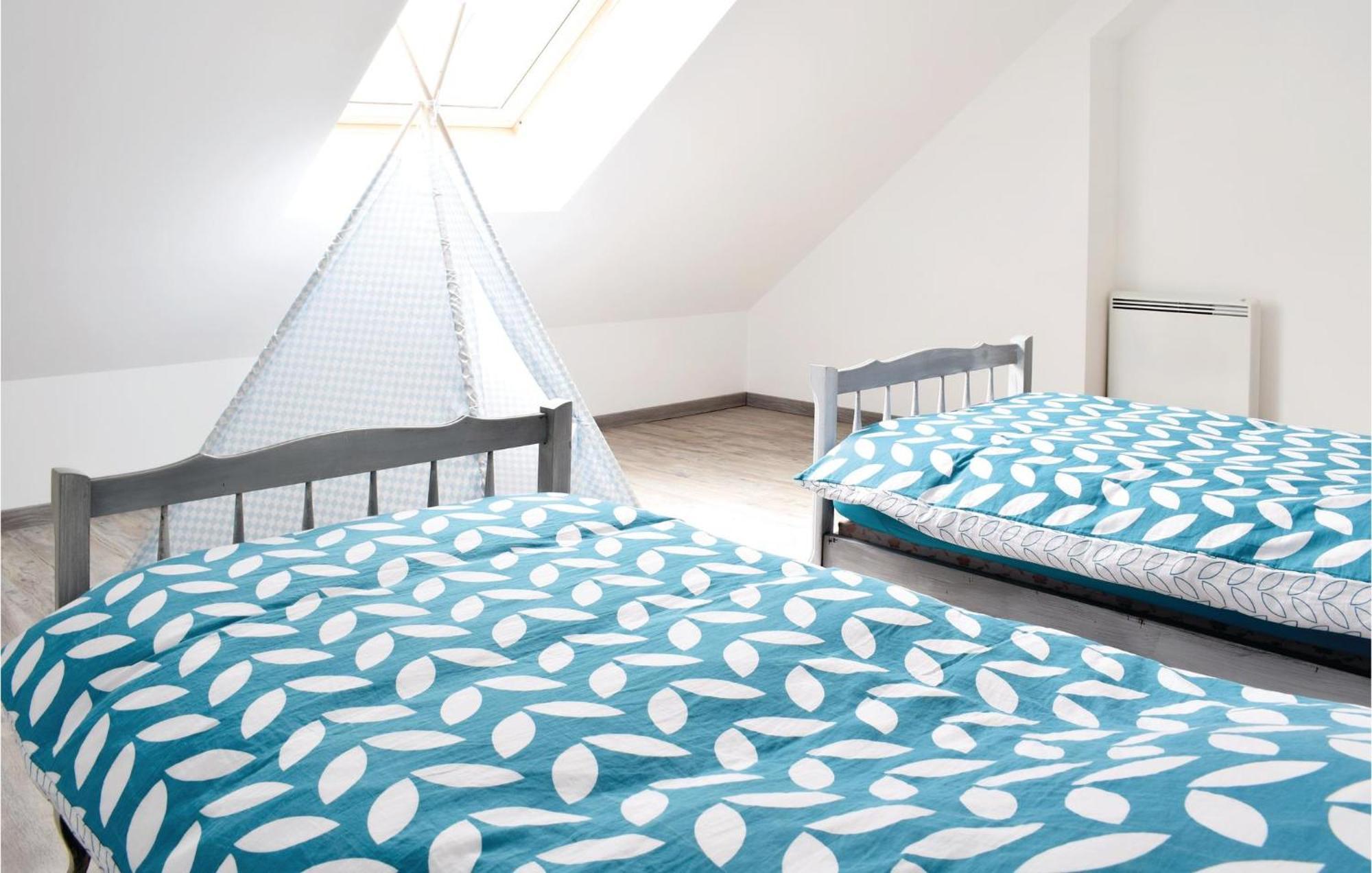 Amazing Home In Saint-Germain-Sur-Ay With Wifi Εξωτερικό φωτογραφία