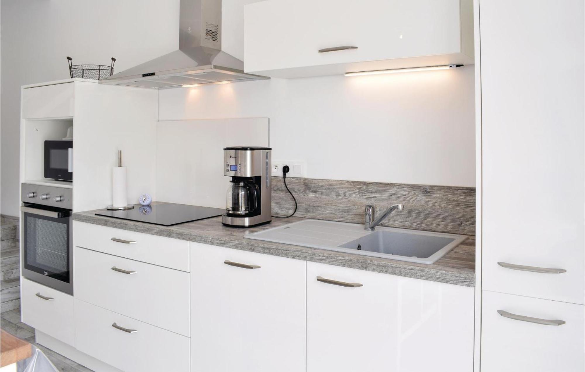 Amazing Home In Saint-Germain-Sur-Ay With Wifi Εξωτερικό φωτογραφία