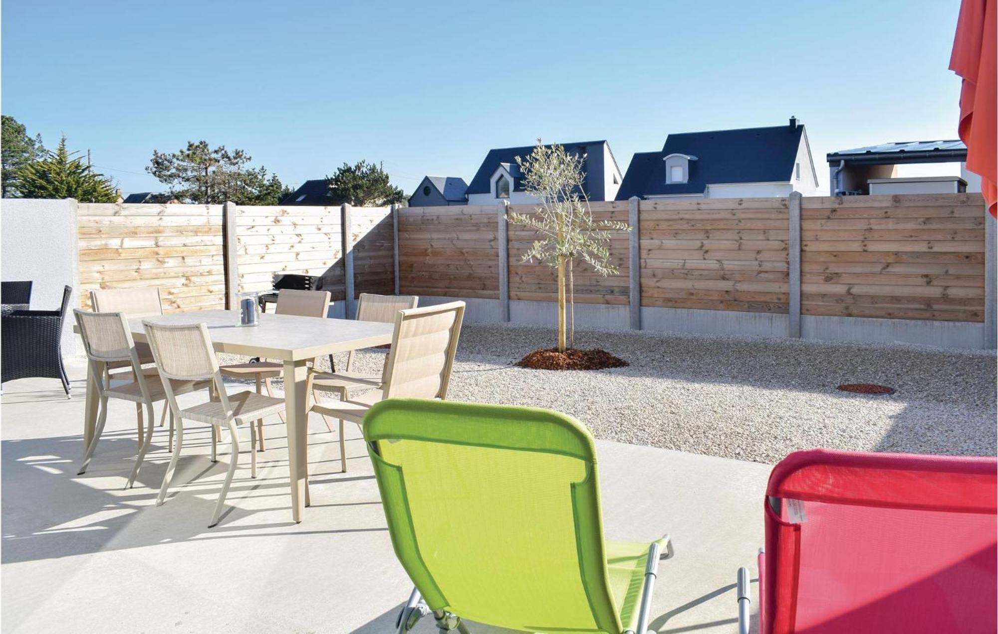 Amazing Home In Saint-Germain-Sur-Ay With Wifi Εξωτερικό φωτογραφία